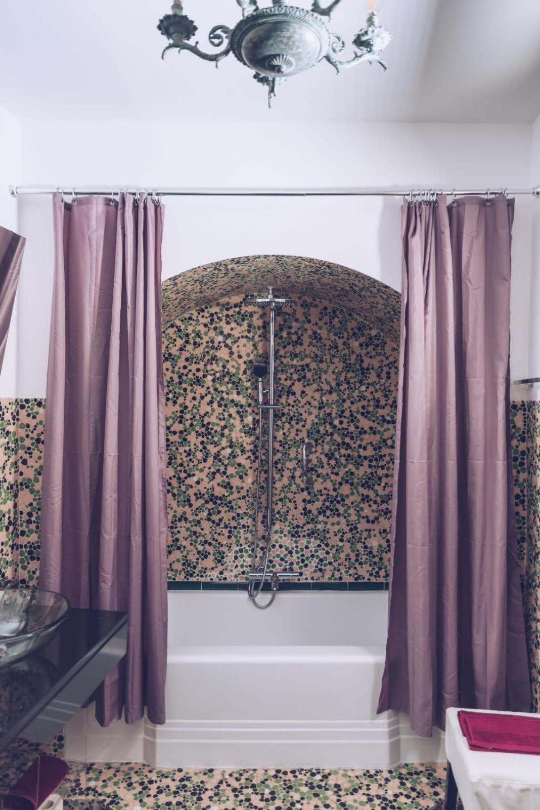 Chic & Luxurious 2-Br Escape Designed For Elegance Appartement Gibraltar Buitenkant foto